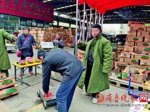 寿光广场吃瓜事件真相视频,真相视频曝光背后的真相